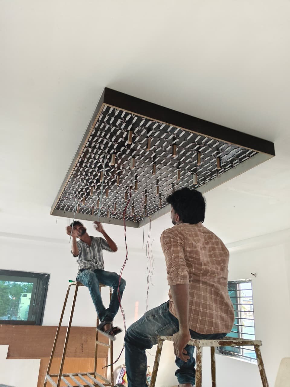 Ceiling electrical and interior execution